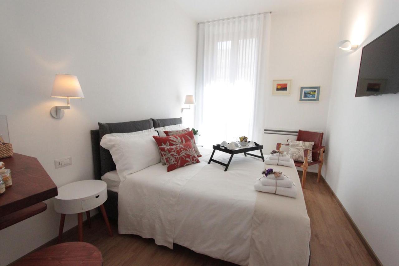 Palazzo Pinto B&B Brindisi Exterior photo