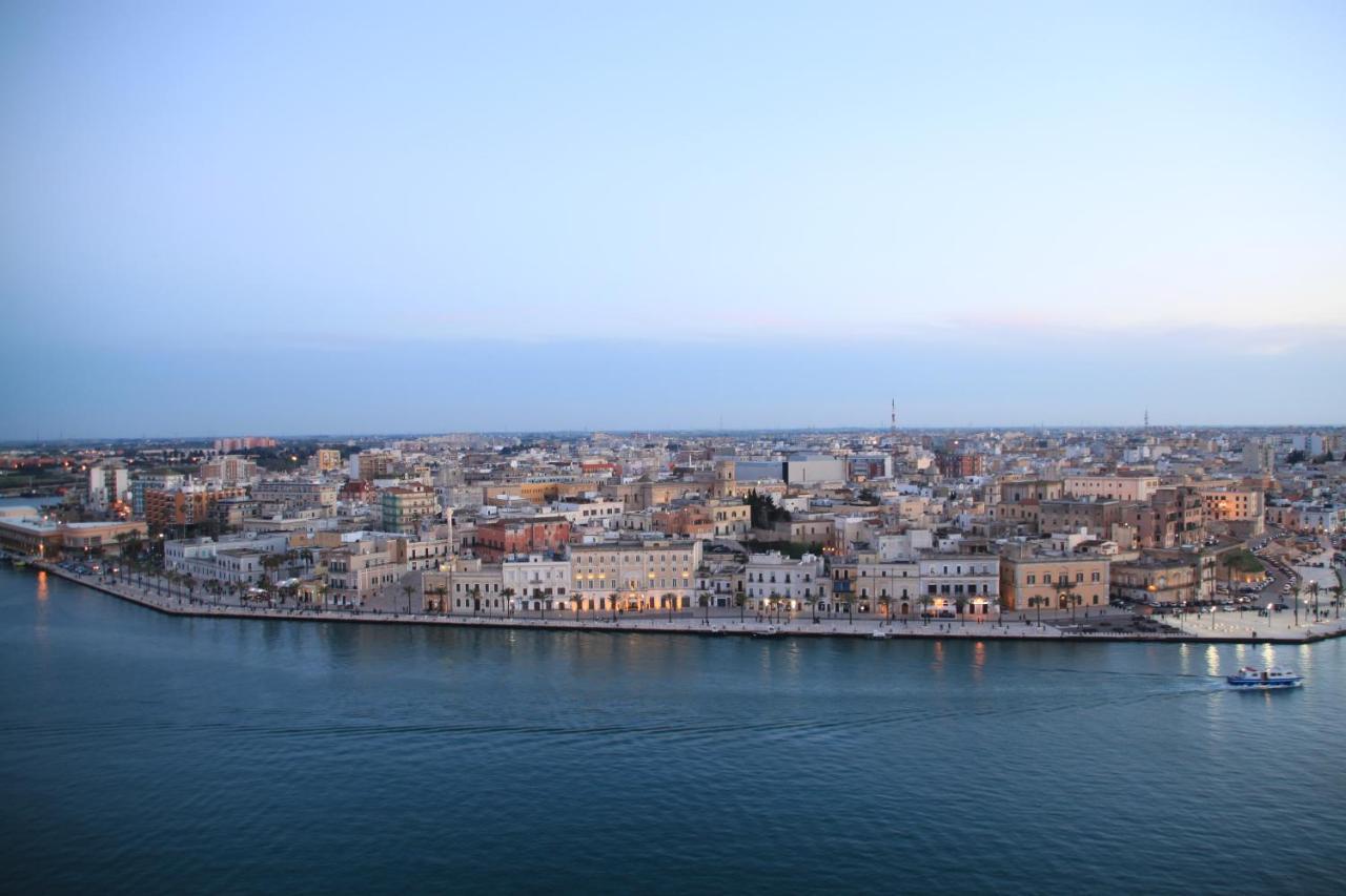 Palazzo Pinto B&B Brindisi Exterior photo