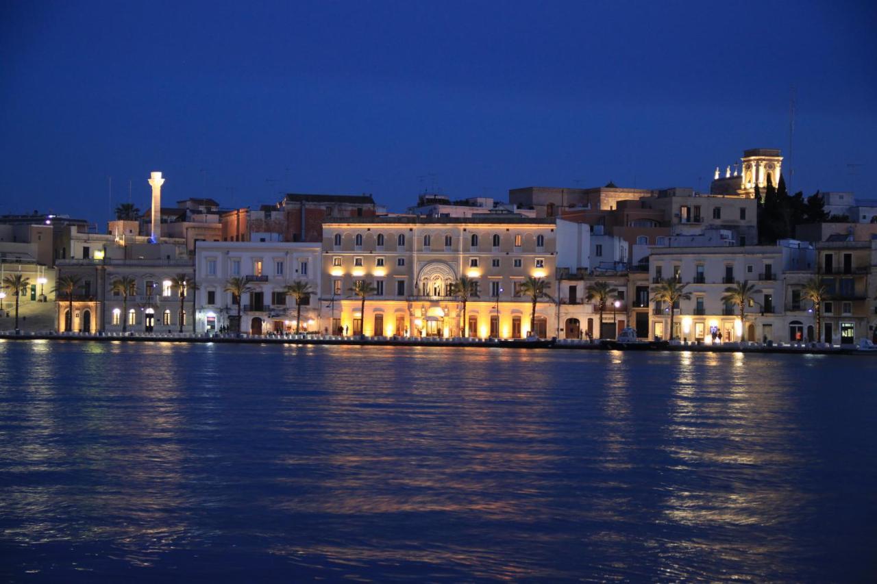 Palazzo Pinto B&B Brindisi Exterior photo