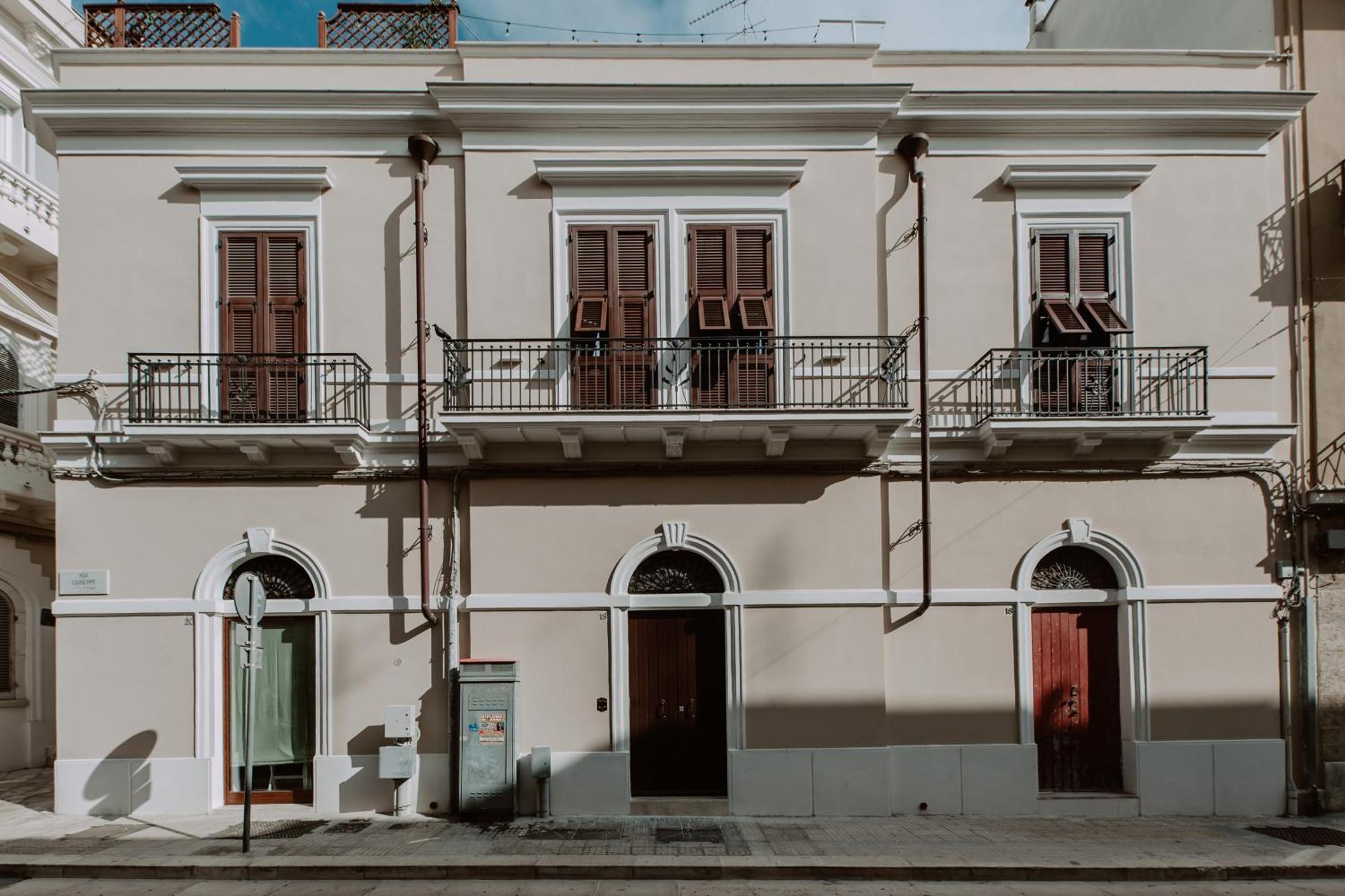 Palazzo Pinto B&B Brindisi Exterior photo